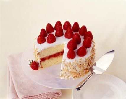 Coconut-Strawberry-Cake1.jpg