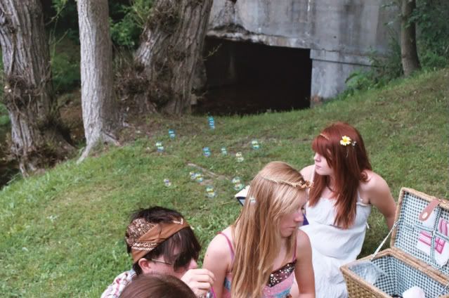 Photobucket - Video and Image Hosting